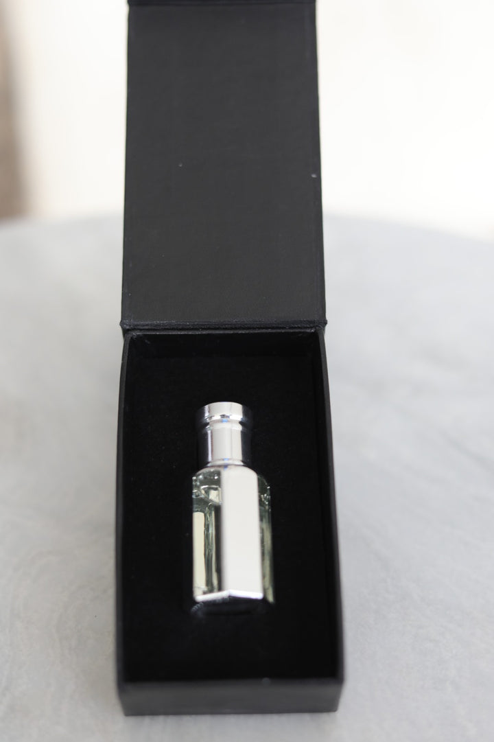 Silk Musk | Arabic Attar | 1 Tola